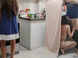 Mi Amiga me descubri&oacute_ Cojiendo con su marido en la cocina